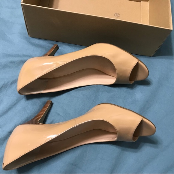 Cole Hahn (New York City) Air Lainey Open Toe Pump w/box. - Picture 6 of 10